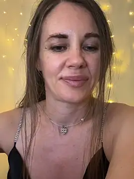 Watch LucieMack live on EroticFlix - High definition streams