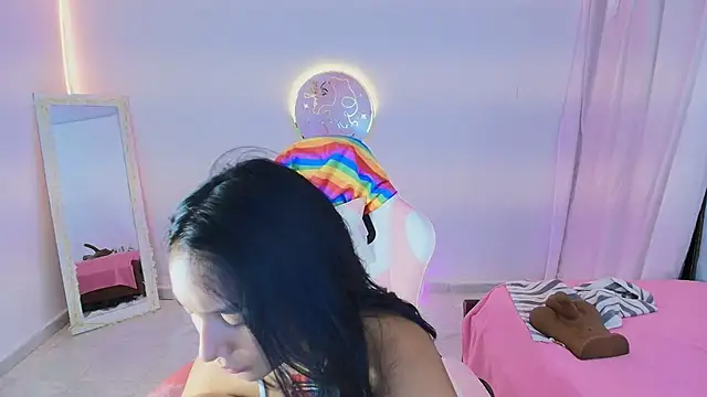 Nanami_19 webcam