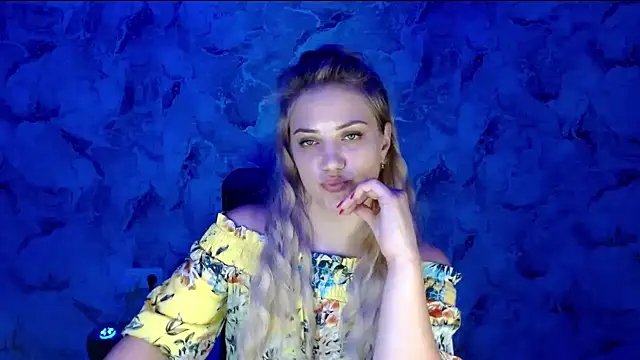 nika_gold1 webcam