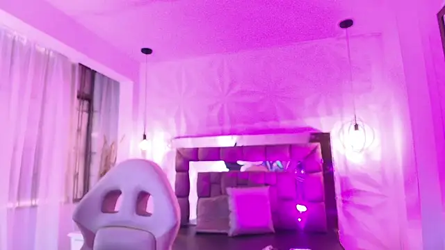 Queen_perla_ webcam