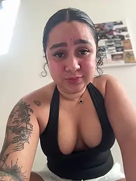 Pretty_Isadora webcam