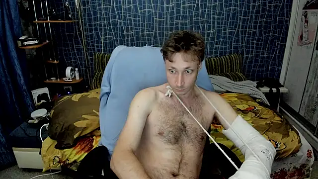 CuteBoy228 webcam