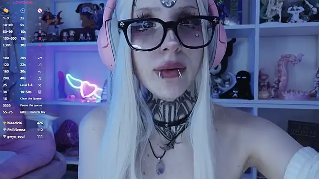 Nana_stolass webcam