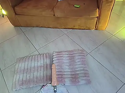 In-Ur-dreams webcam