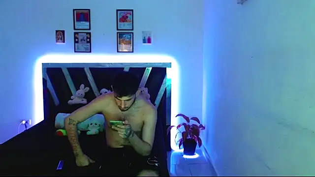 Sebasxxl12 webcam