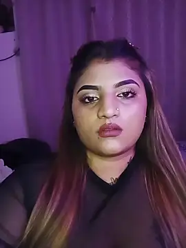 Sanaya_Gil webcam