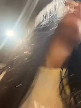 sexysoeh (F young) - 5 squats naked Gym😍