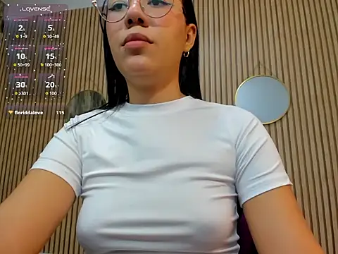 Viiolet__moon webcam