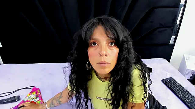 SweetVenomMilf webcam