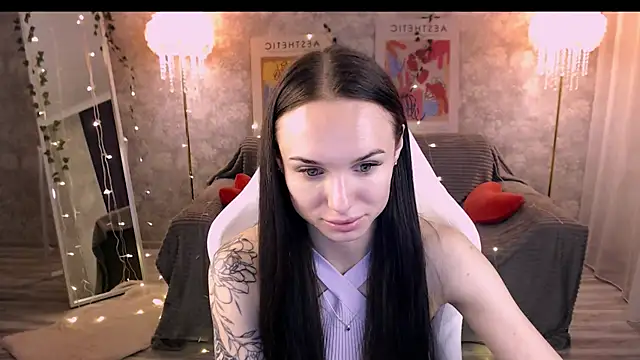 NicoleMerz webcam