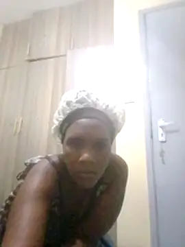 Creamymom4 webcam