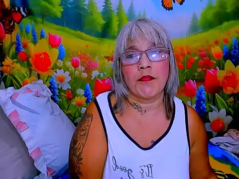 indianroxy webcam