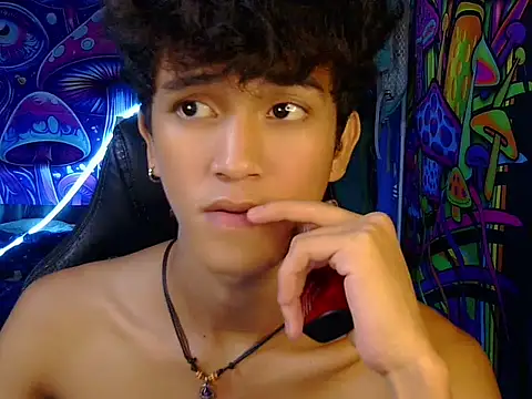 hugekenbigcock webcam