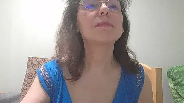 HollyJewel webcam