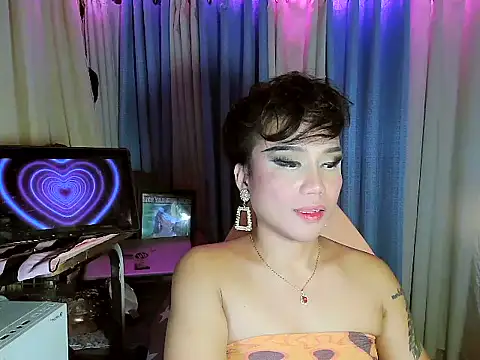 YourNikkieXxx webcam