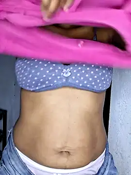 isha_zara webcam