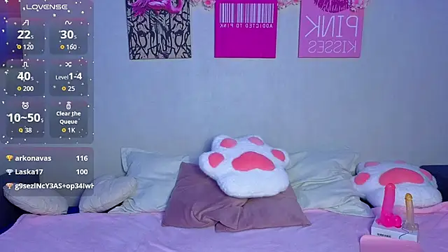 BlondieSummer webcam