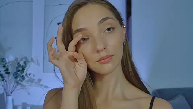 MilaVoss webcam
