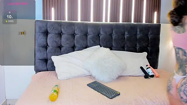 Hitana_tattoo webcam