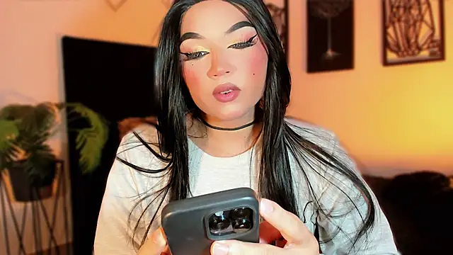 misstreslatin webcam