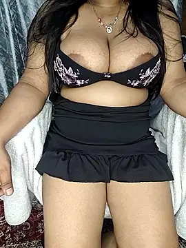 Curvy_Pooja webcam