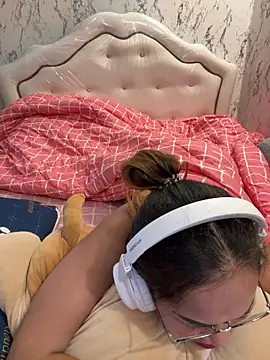 Ponthip webcam