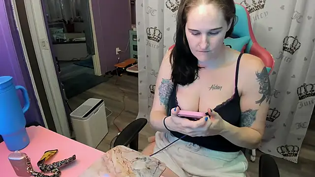 lolabunny9's live room