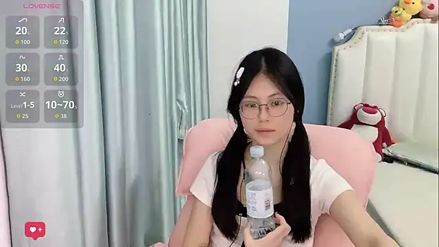 Luna-666 webcam