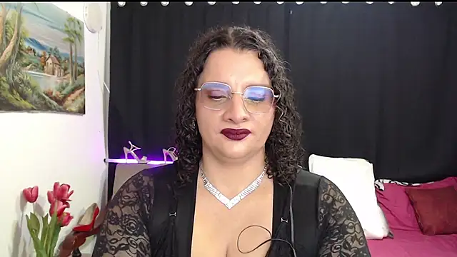 Aleja_Gonzales webcam