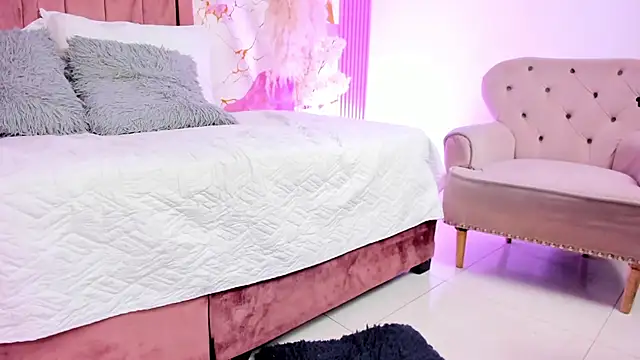 Kim_Tyler webcam