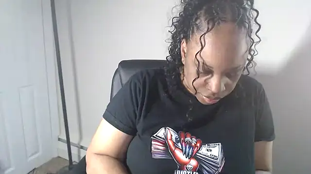 Sexymona1218 webcam