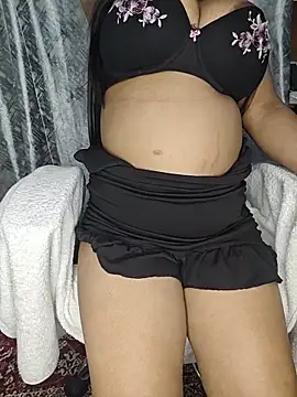 Curvy_Pooja webcam