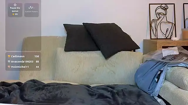 Milas_Dreams live sex cam