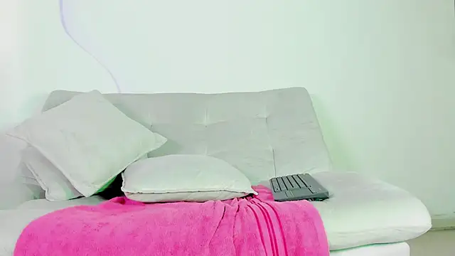 ArohomLester_ webcam