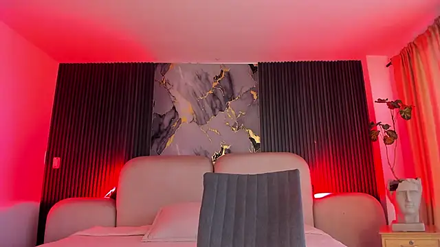 CarolineFyre webcam