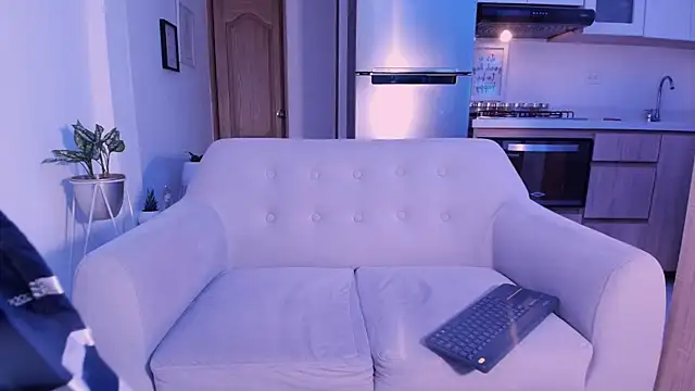 dannahyde (F young) - Squats on your cock😈🍆🤠🤠🥵