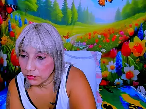 indianroxy webcam