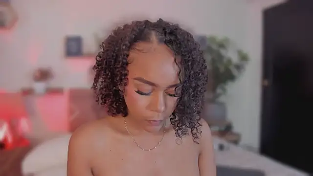 YariRose webcam