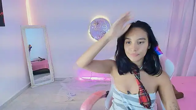 Nanami_19 webcam