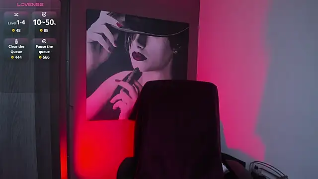 QueenOfHaze webcam