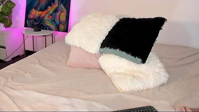NicoleDiior webcam