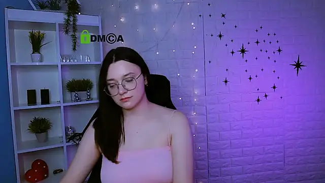 monica_xcx webcam