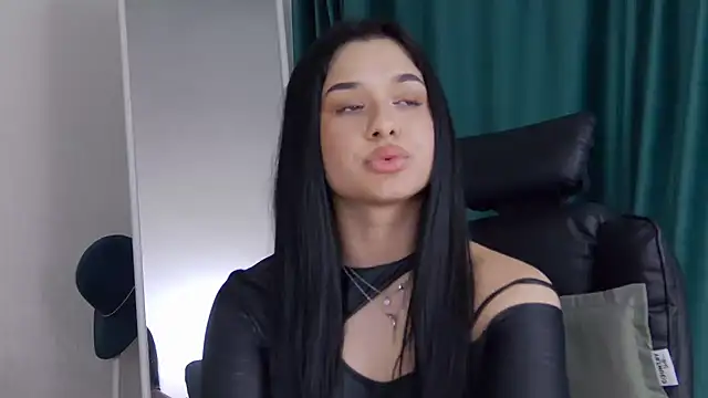 MissNaomiBelle webcam