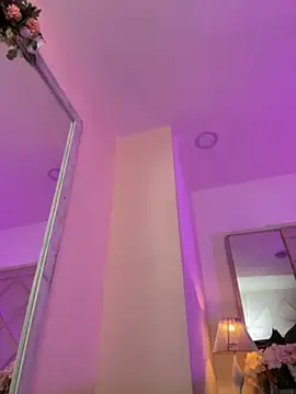 AliciaRoux webcam