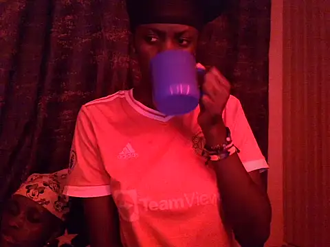 Sheratonyblacks webcam