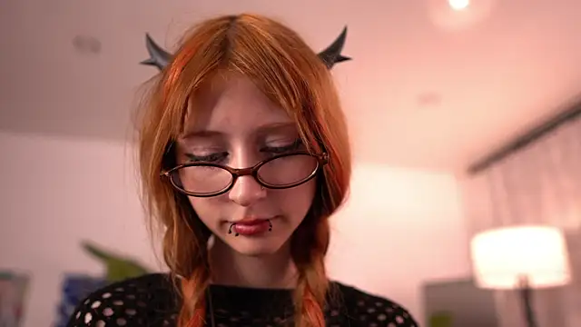 VixenLuxe webcam