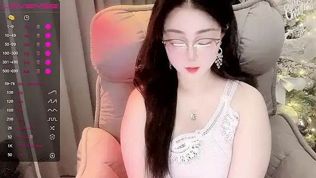 Monica-666888- webcam