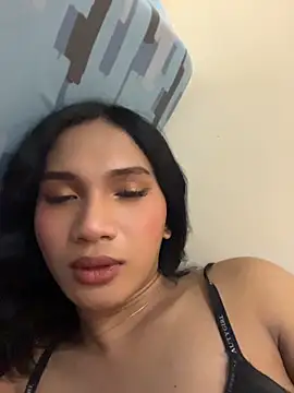 slutty_aki webcam