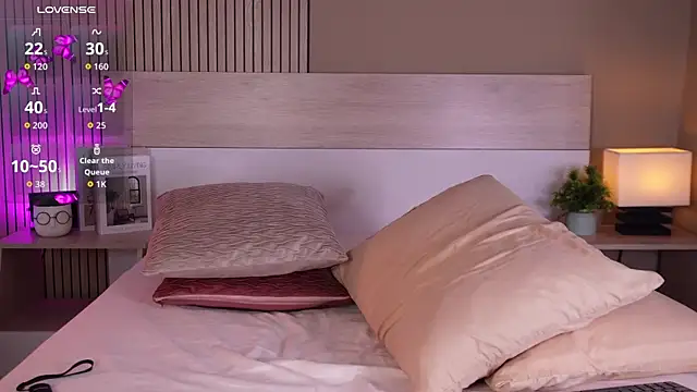 aprilqueenie webcam
