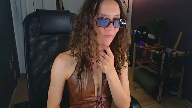 laracroftmansion webcam